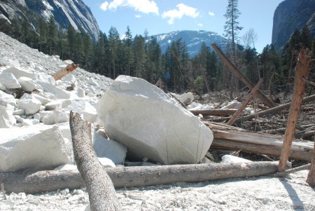 Yosemite_Rockfall_from_Ahwiyah_Point_near_Half_Dome..jpg